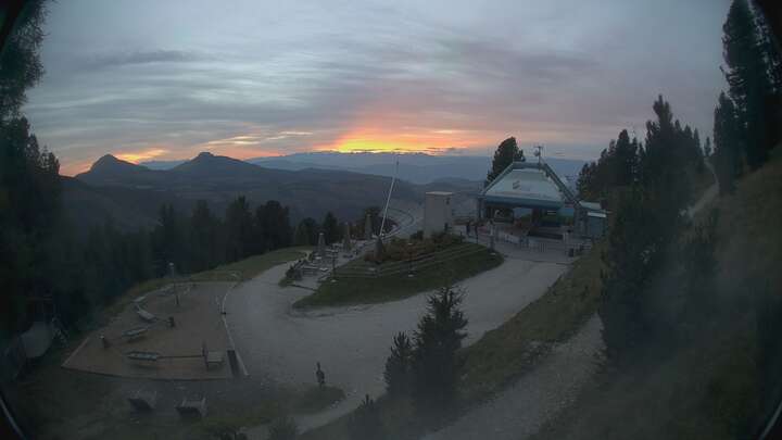 Obereggen Oberholz Berg snow cam captured at 13 September 2026 at 7:47 pm GMT+2