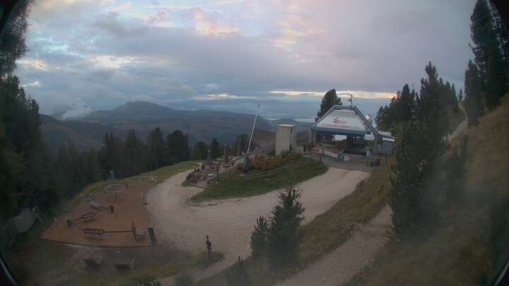Obereggen Oberholz Berg snow cam captured at 18 September 2026 at 7:28 pm GMT+2