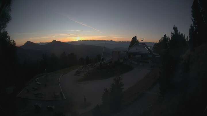 Obereggen Oberholz Berg snow cam captured at 25 September 2026 at 7:27 pm GMT+2