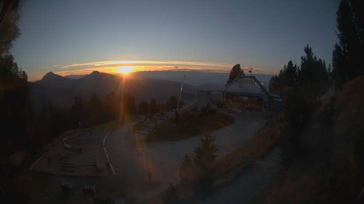 Obereggen Oberholz Berg snow cam captured at 28 September 2026 at 7:04 pm GMT+2