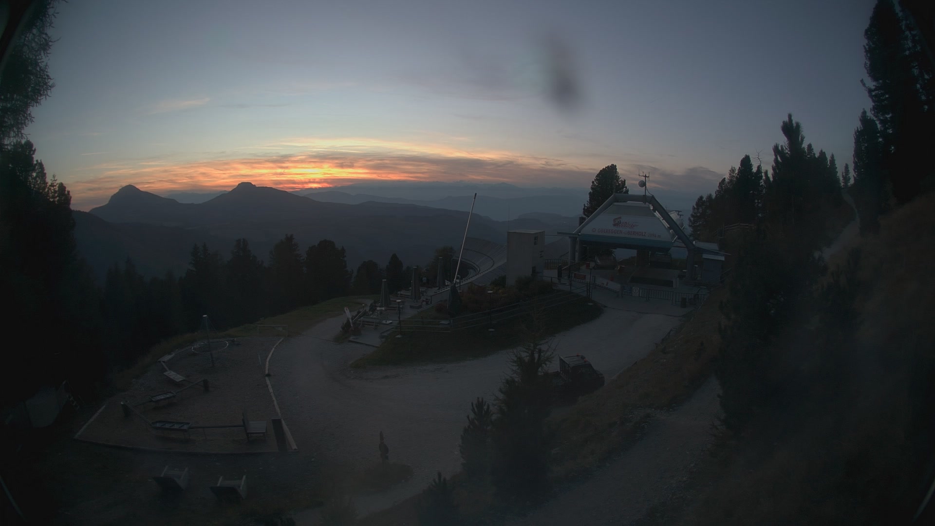 Obereggen Oberholz Berg snow cam captured at 3 October 2026 at 6:54 pm GMT+2