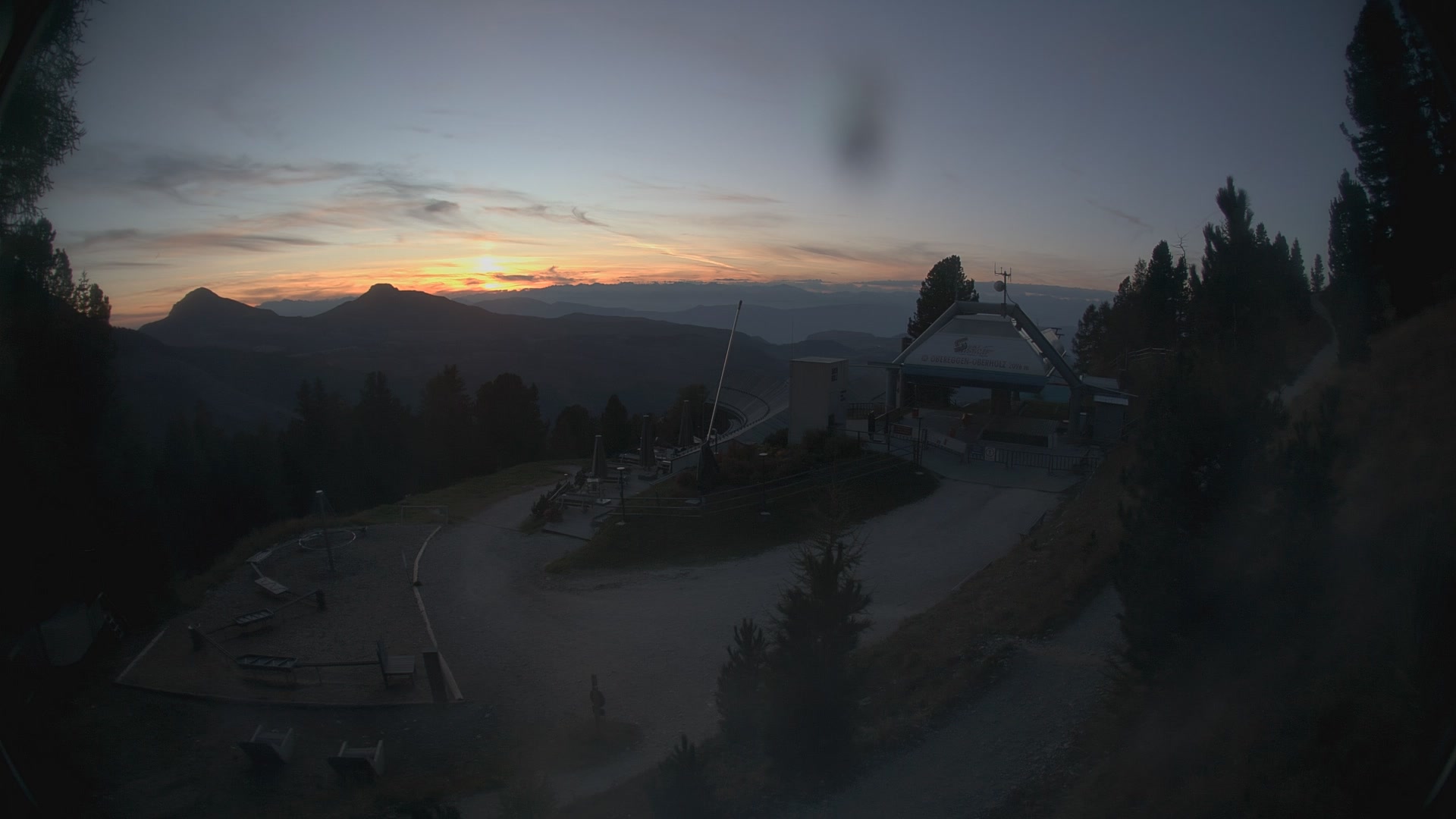 Obereggen Oberholz Berg snow cam captured at 4 October 2026 at 7:05 pm GMT+2