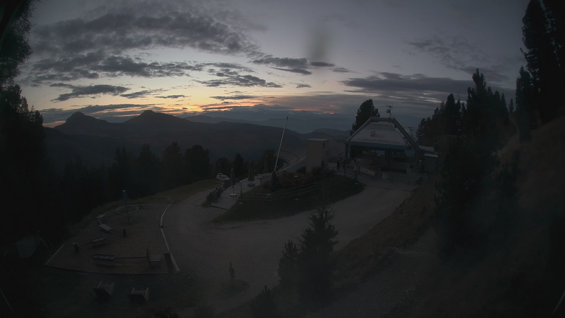 Obereggen Oberholz Berg snow cam captured at 5 October 2026 at 7:03 pm GMT+2