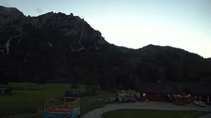 Prags Skilifte Prags snow cam captured at 14 September 2026 at 7:30 pm GMT+2