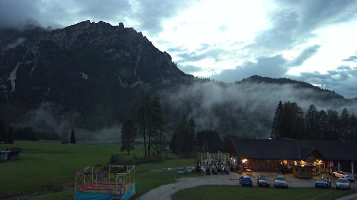 Prags Skilifte Prags snow cam captured at 18 September 2026 at 7:44 pm GMT+2