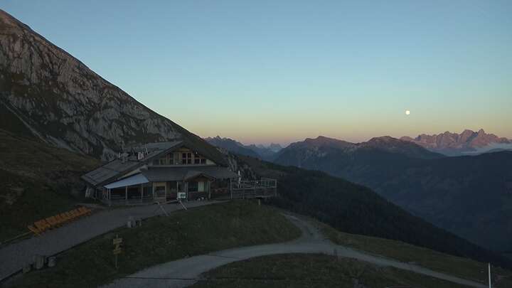 Predazzo Passo Feudo snow cam captured at 25 September 2026 at 7:06 pm GMT+2