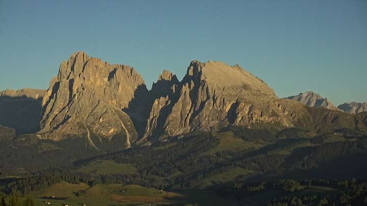 Seis am Schlern Puflatsch Upper Station snow cam captured at 15 September 2026 at 7:15 pm GMT+2