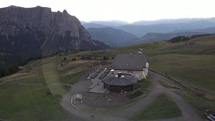 Seis am Schlern Puflatsch Upper Station snow cam captured at 22 September 2026 at 7:30 pm GMT+2