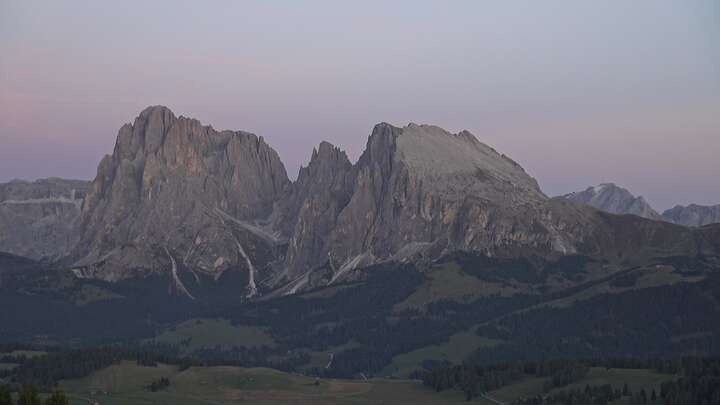 Seis am Schlern Puflatsch Upper Station snow cam captured at 23 September 2026 at 7:30 pm GMT+2
