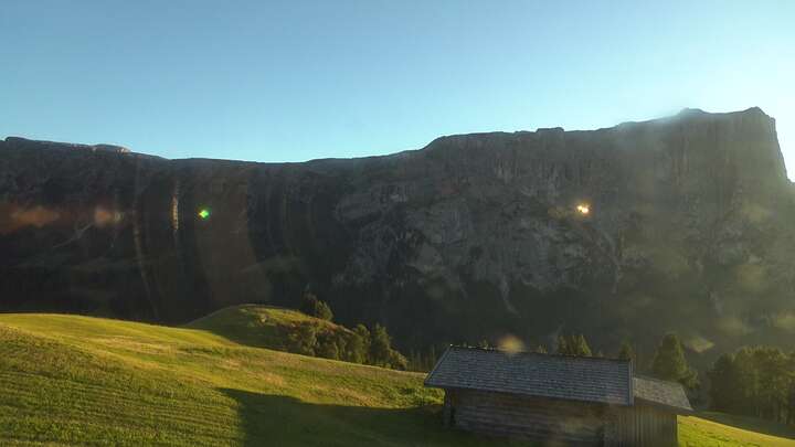 Seis am Schlern Spitzbühl snow cam captured at 15 September 2026 at 7:15 pm GMT+2