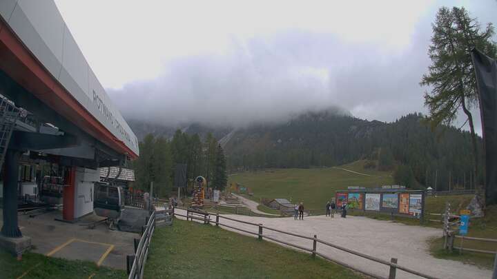 Sexten (3Zinnen Dolomites) Rotwand Upper Station snow cam captured at 29 September 2026 at 12:35 pm GMT+2