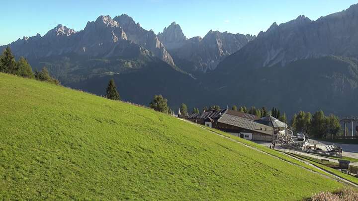 Sexten (3Zinnen Dolomites) Helm-Plateau snow cam captured at 15 September 2026 at 5:55 pm GMT+2