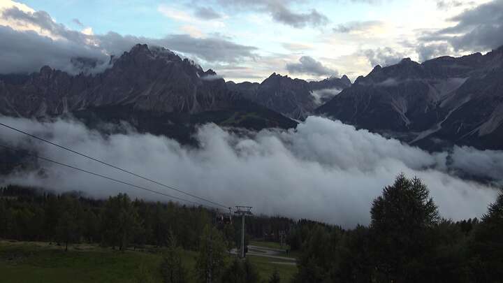 Sexten (3Zinnen Dolomites) Stiergarten snow cam captured at 18 September 2026 at 7:16 pm GMT+2