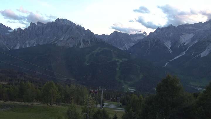 Sexten (3Zinnen Dolomites) Stiergarten snow cam captured at 19 September 2026 at 7:24 pm GMT+2
