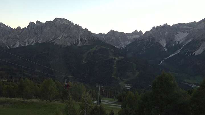 Sexten (3Zinnen Dolomites) Stiergarten snow cam captured at 22 September 2026 at 7:15 pm GMT+2
