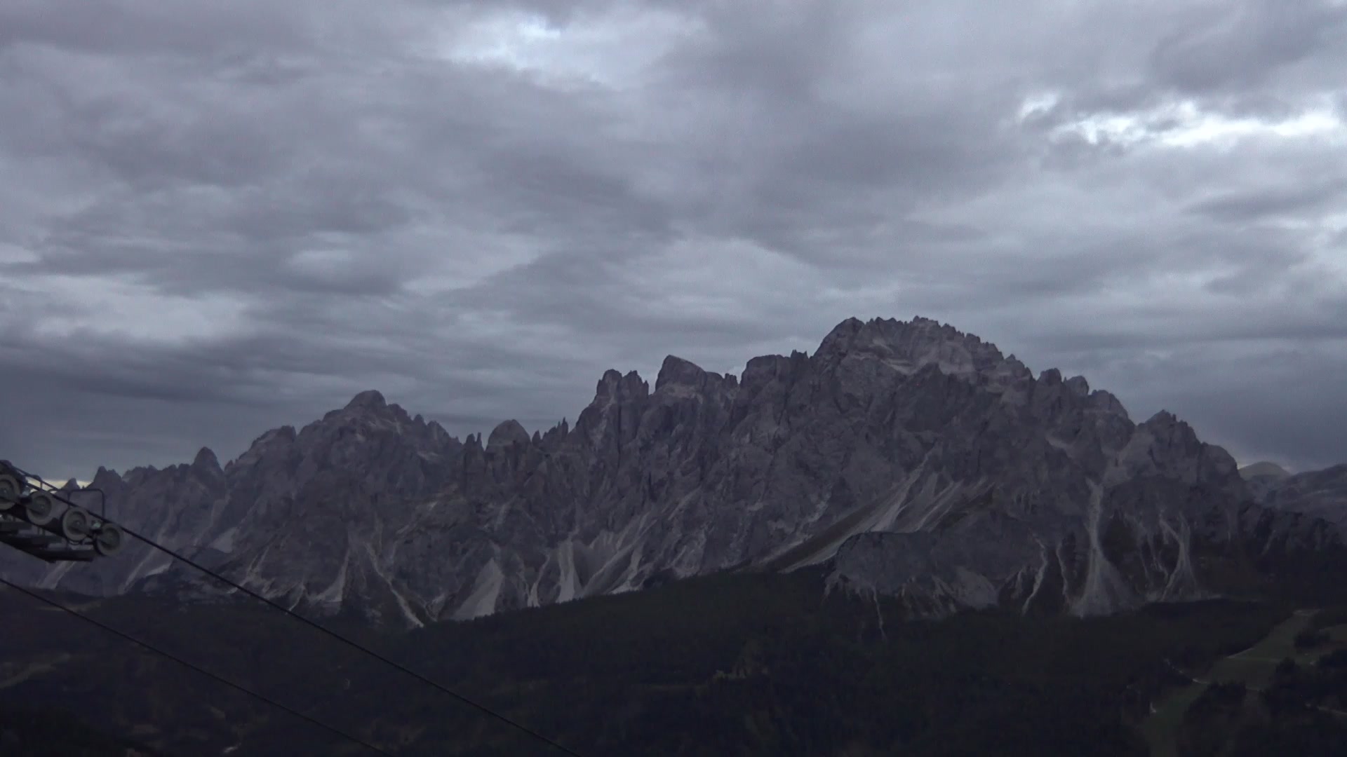 Sexten (3Zinnen Dolomites) Stiergarten snow cam captured at 5 October 2026 at 7:05 pm GMT+2