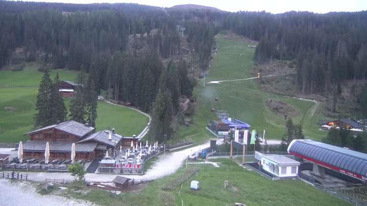 Sexten (3Zinnen Dolomites) Signaue snow cam captured at 13 September 2026 at 7:38 pm GMT+2