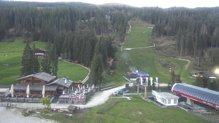 Sexten (3Zinnen Dolomites) Signaue snow cam captured at 23 September 2026 at 7:14 pm GMT+2