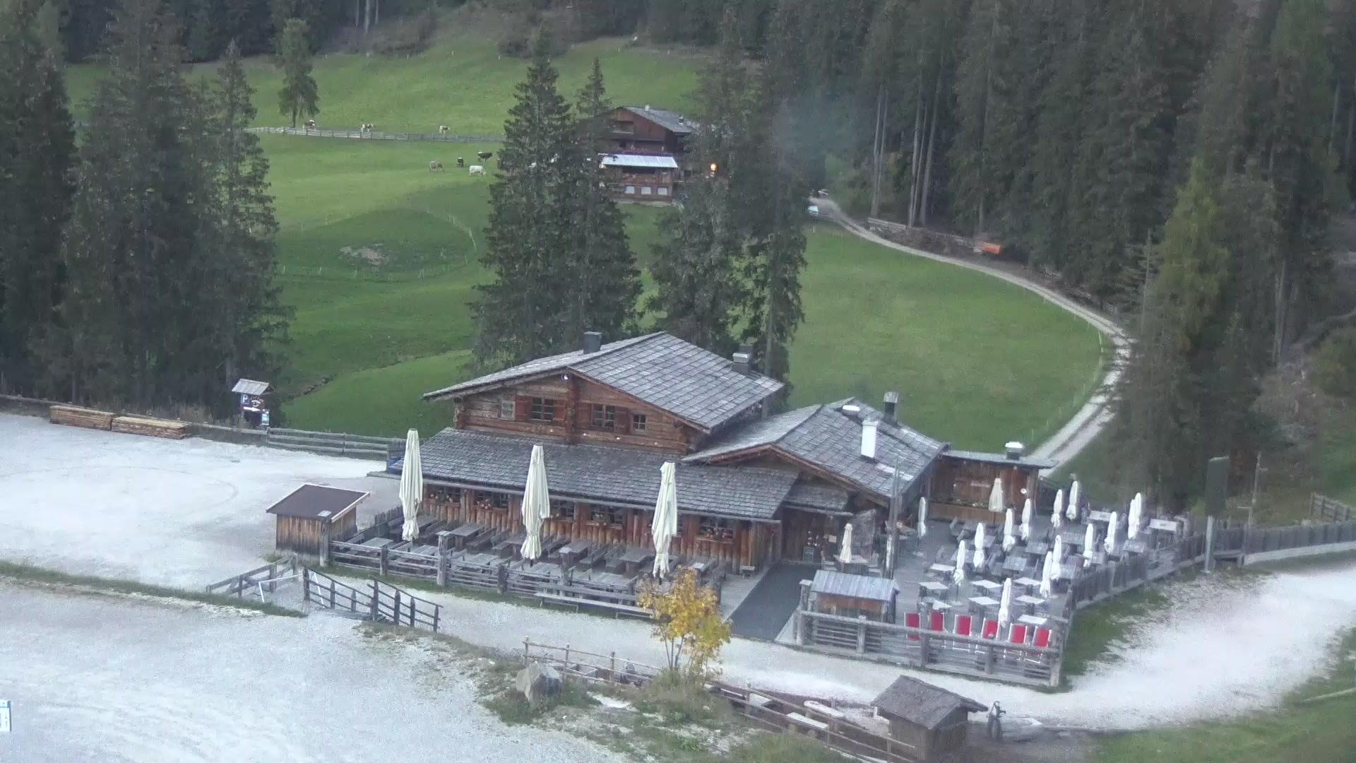 Sexten (3Zinnen Dolomites) Signaue snow cam captured at 3 October 2026 at 6:54 pm GMT+2