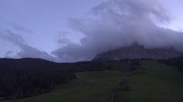 Sexten (3Zinnen Dolomites) Kreuzbergpass snow cam captured at 16 September 2026 at 7:31 pm GMT+2