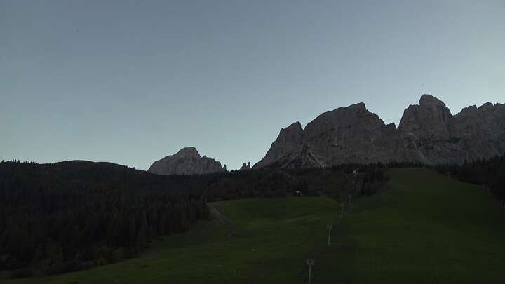 Sexten (3Zinnen Dolomites) Kreuzbergpass snow cam captured at 22 September 2026 at 7:15 pm GMT+2