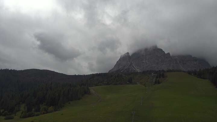 Sexten (3Zinnen Dolomites) Kreuzbergpass snow cam captured at 29 September 2026 at 12:35 pm GMT+2