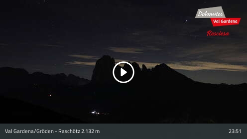 St. Ulrich in Gröden (Val Gardena/Gröden) Raschötz snow cam captured at 12 September 2026 at 11:56 pm GMT+2