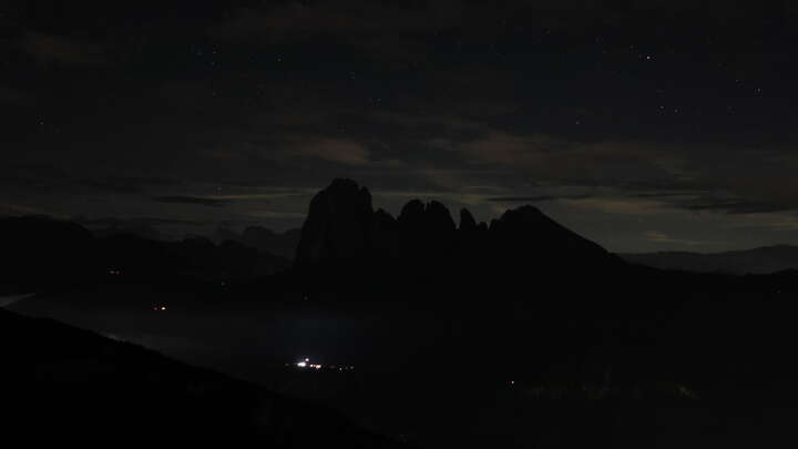 St. Ulrich in Gröden (Val Gardena/Gröden) Raschötz snow cam captured at 18 September 2026 at 11:50 pm GMT+2