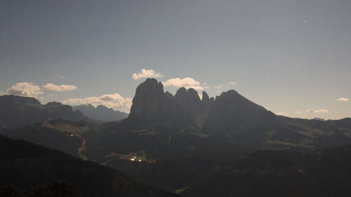 St. Ulrich in Gröden (Val Gardena/Gröden) Raschötz snow cam captured at 24 September 2026 at 11:31 pm GMT+2