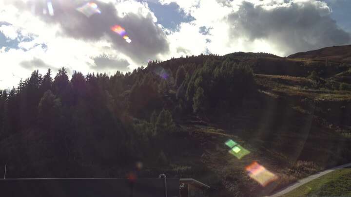 Sterzing (Vipiteno) Ski Area Rosskopf snow cam captured at 14 September 2026 at 4:35 pm GMT+2