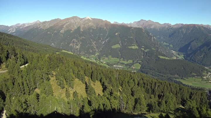 Sterzing (Vipiteno) Ski Area Rosskopf snow cam captured at 22 September 2026 at 4:27 pm GMT+2