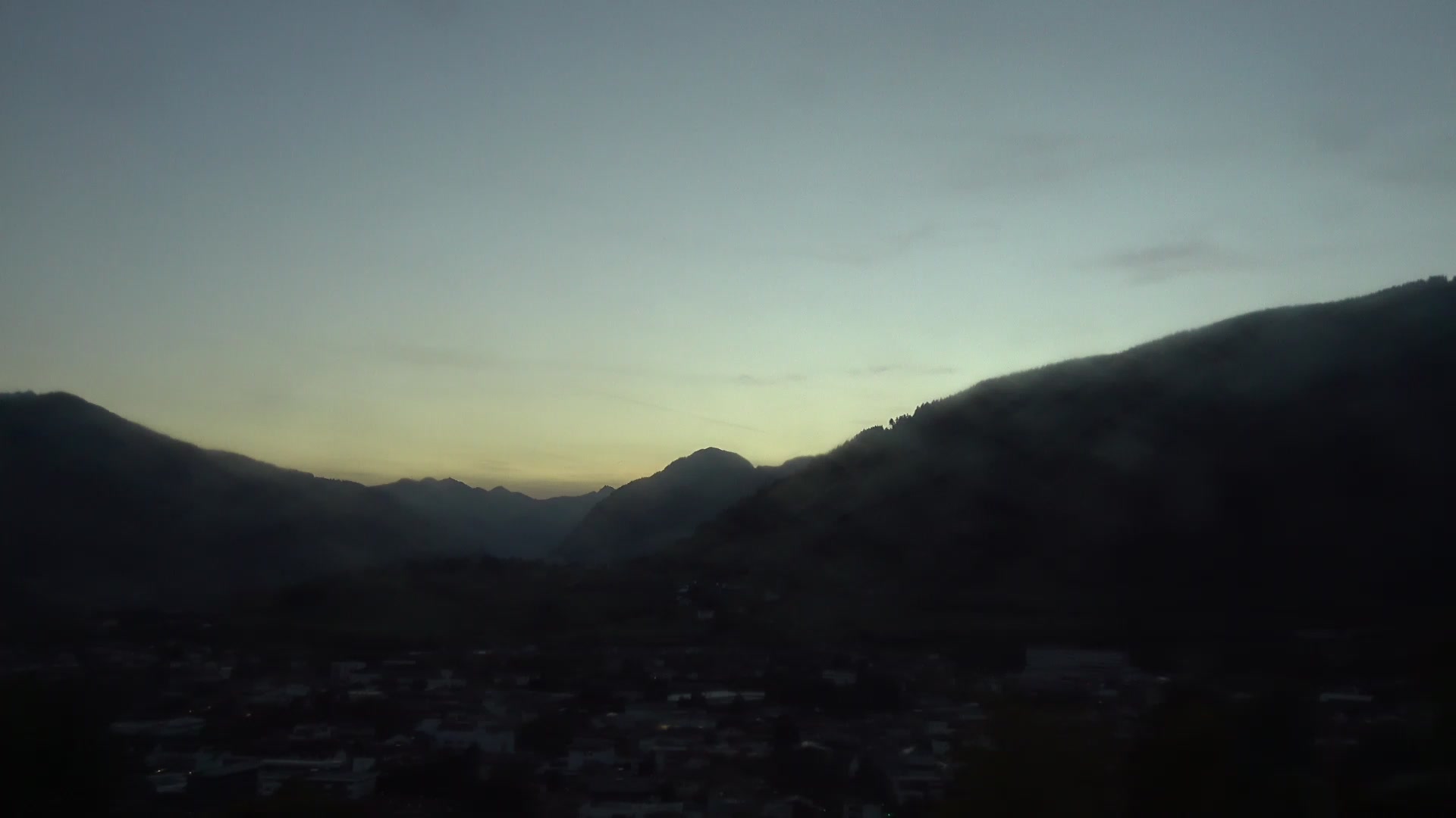 Sterzing (Vipiteno) Wiesen - Pfitsch snow cam captured at 3 October 2026 at 6:58 pm GMT+2