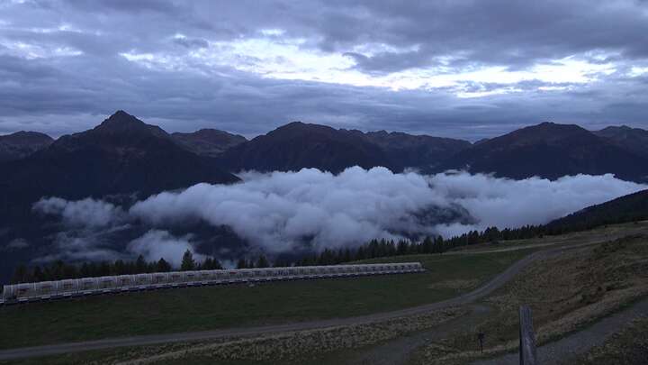 Ulten Schwemmalm snow cam captured at 18 September 2026 at 7:33 pm GMT+2