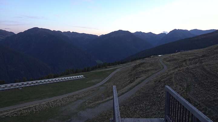 Ulten Schwemmalm snow cam captured at 19 September 2026 at 7:27 pm GMT+2