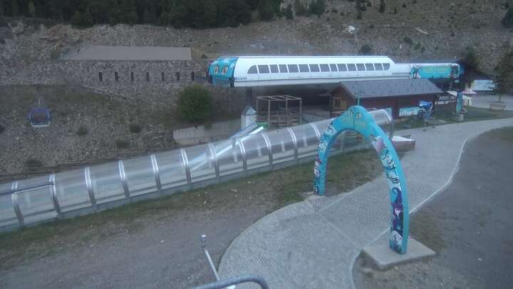 Canillo (Grandvalira) El Forn snow cam captured at 17 September 2026 at 10:10 pm GMT+2