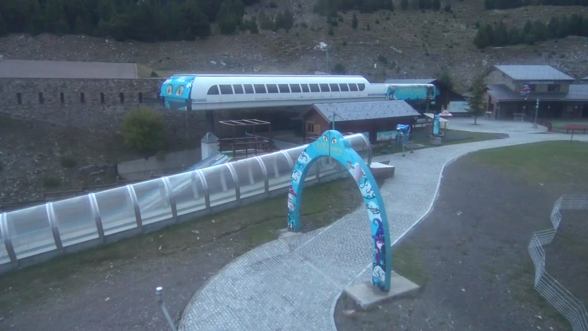 Canillo (Grandvalira) El Forn snow cam captured at 5 October 2026 at 7:25 pm GMT+2