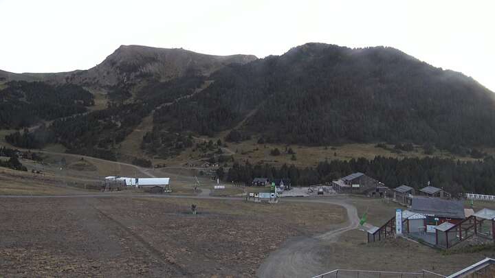 El Tarter (Grandvalira) Pi de Migdia snow cam captured at 13 September 2026 at 8:15 pm GMT+2