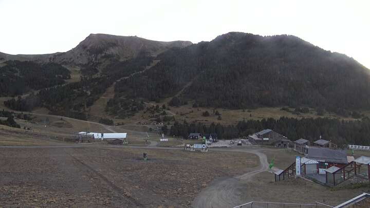 El Tarter (Grandvalira) Pi de Migdia snow cam captured at 14 September 2026 at 8:14 pm GMT+2