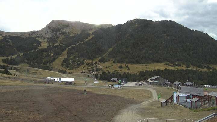 El Tarter (Grandvalira) Pi de Migdia snow cam captured at 15 September 2026 at 6:22 pm GMT+2