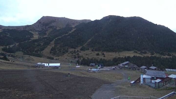 El Tarter (Grandvalira) Pi de Migdia snow cam captured at 16 September 2026 at 8:12 pm GMT+2
