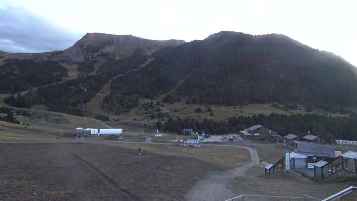 El Tarter (Grandvalira) Pi de Migdia snow cam captured at 18 September 2026 at 8:12 pm GMT+2