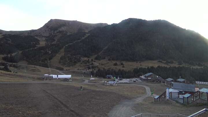 El Tarter (Grandvalira) Pi de Migdia snow cam captured at 20 September 2026 at 8:17 pm GMT+2