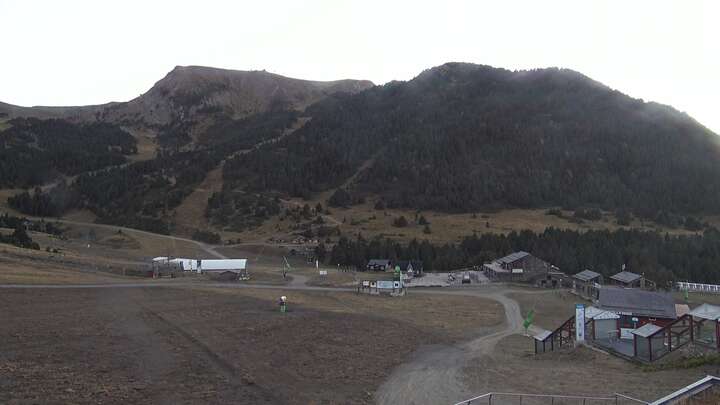 El Tarter (Grandvalira) Pi de Migdia snow cam captured at 25 September 2026 at 7:50 pm GMT+2