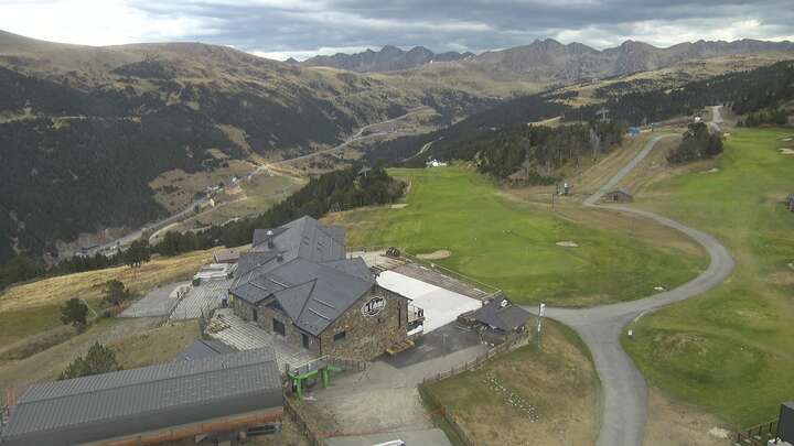 Soldeu (Grandvalira) Espiolets snow cam captured at 15 September 2026 at 6:27 pm GMT+2