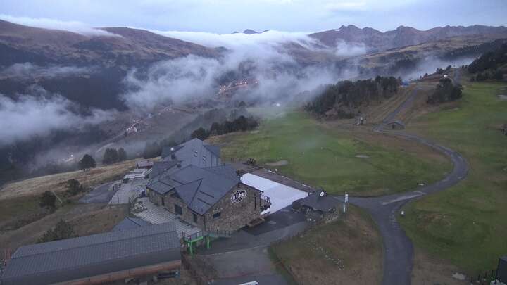 Soldeu (Grandvalira) Espiolets snow cam captured at 16 September 2026 at 8:20 pm GMT+2