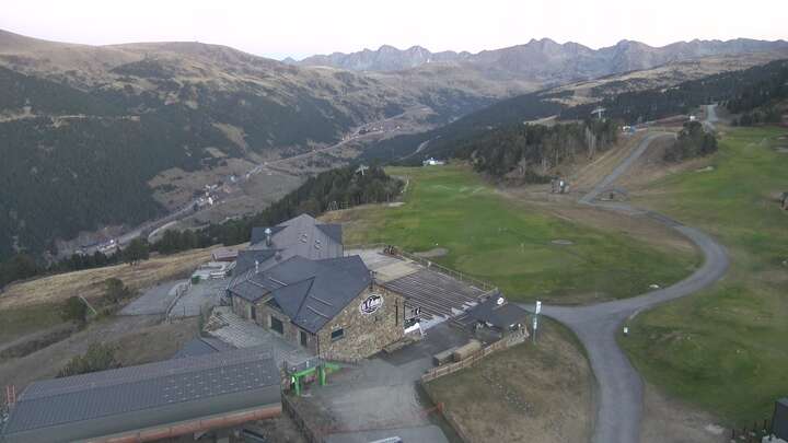 Soldeu (Grandvalira) Espiolets snow cam captured at 25 September 2026 at 8:02 pm GMT+2