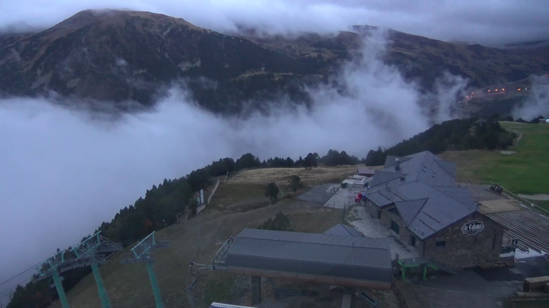 Soldeu (Grandvalira) Espiolets snow cam captured at 3 October 2026 at 7:42 pm GMT+2