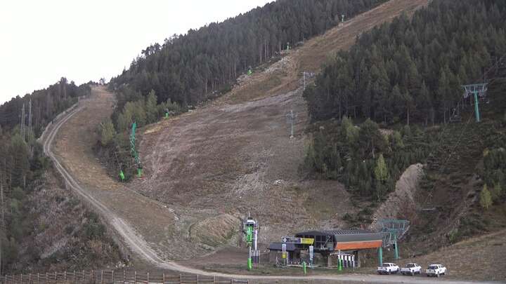 Soldeu (Grandvalira) Estadi Creand snow cam captured at 14 September 2026 at 8:19 pm GMT+2