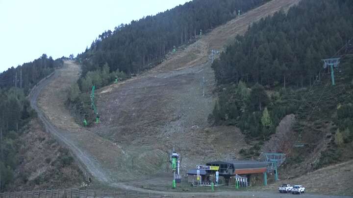 Soldeu (Grandvalira) Estadi Creand snow cam captured at 16 September 2026 at 8:20 pm GMT+2