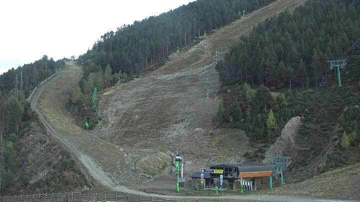 Soldeu (Grandvalira) Estadi Creand snow cam captured at 18 September 2026 at 8:04 pm GMT+2